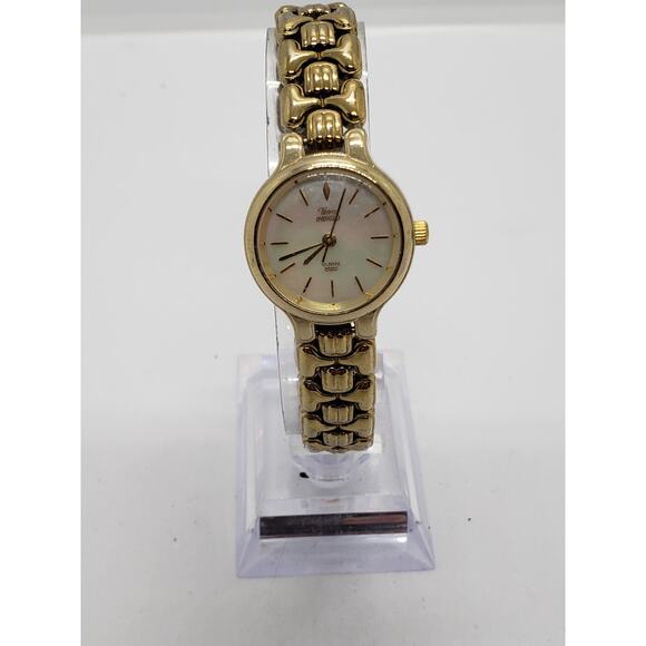 Timex Indiglo women\'s watch. Gold face. 4 775 964, 4 527 096, T HJ, CR1216CELL main image 4